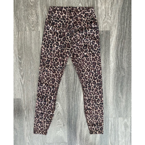Varley Luna 25’’ Legging in Tort Leopard - Picture 7 of 8